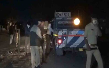 धक्कादायक ! रस्त्याच्या कडेला झोपलेल्या मजुरांना ट्रकने चिरडले; १५ जणांचा मृत्यू