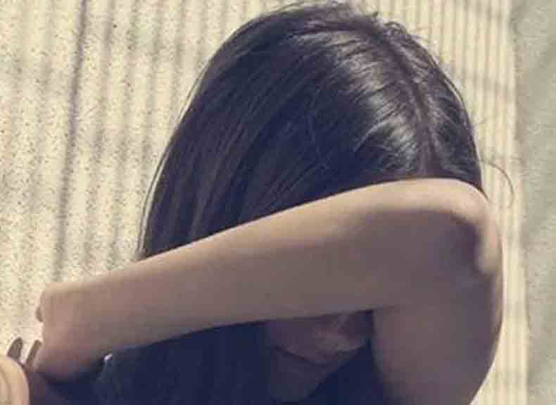 नाशिक हादरलं ! १३ वर्षीय मुलीवर सामूहिक बलात्कार; सात जणांना अटक