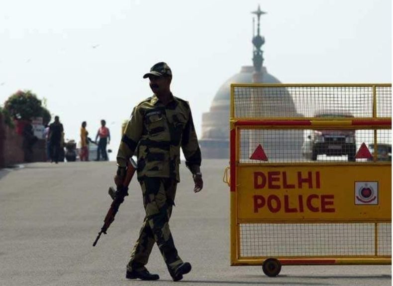 दिल्लीत ‘पाकिस्तान जिंदाबाद’च्या घोषणांनी खळबळ; दोन पुरुष, तीन महिलांना अटक