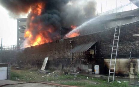 डोंबिवलीतील लेबर कॅम्पला आग; 170 घरं जळून खाक