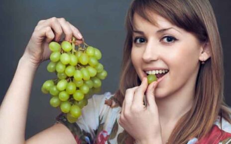 द्राक्षे खाण्याचा आरोग्याला होतो मोठा फायदा; जाणून घ्या महत्वाचे ५ फायदे