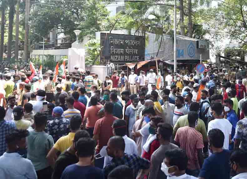 बंगालमध्ये पुन्हा हिंसाचार! सीबीआय कार्यालयावर दगडफेक
