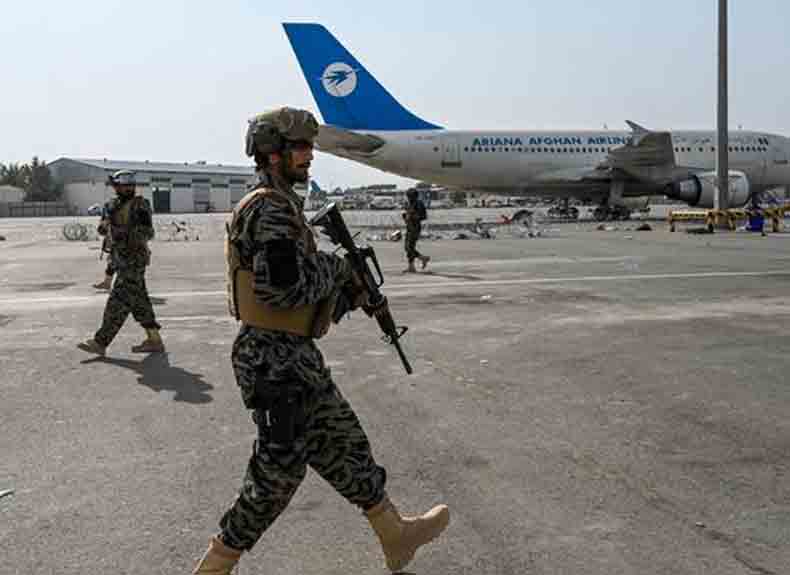अमेरिकेच्या माघारीनंतर काबूल विमानतळावर तालिबानचा ताबा